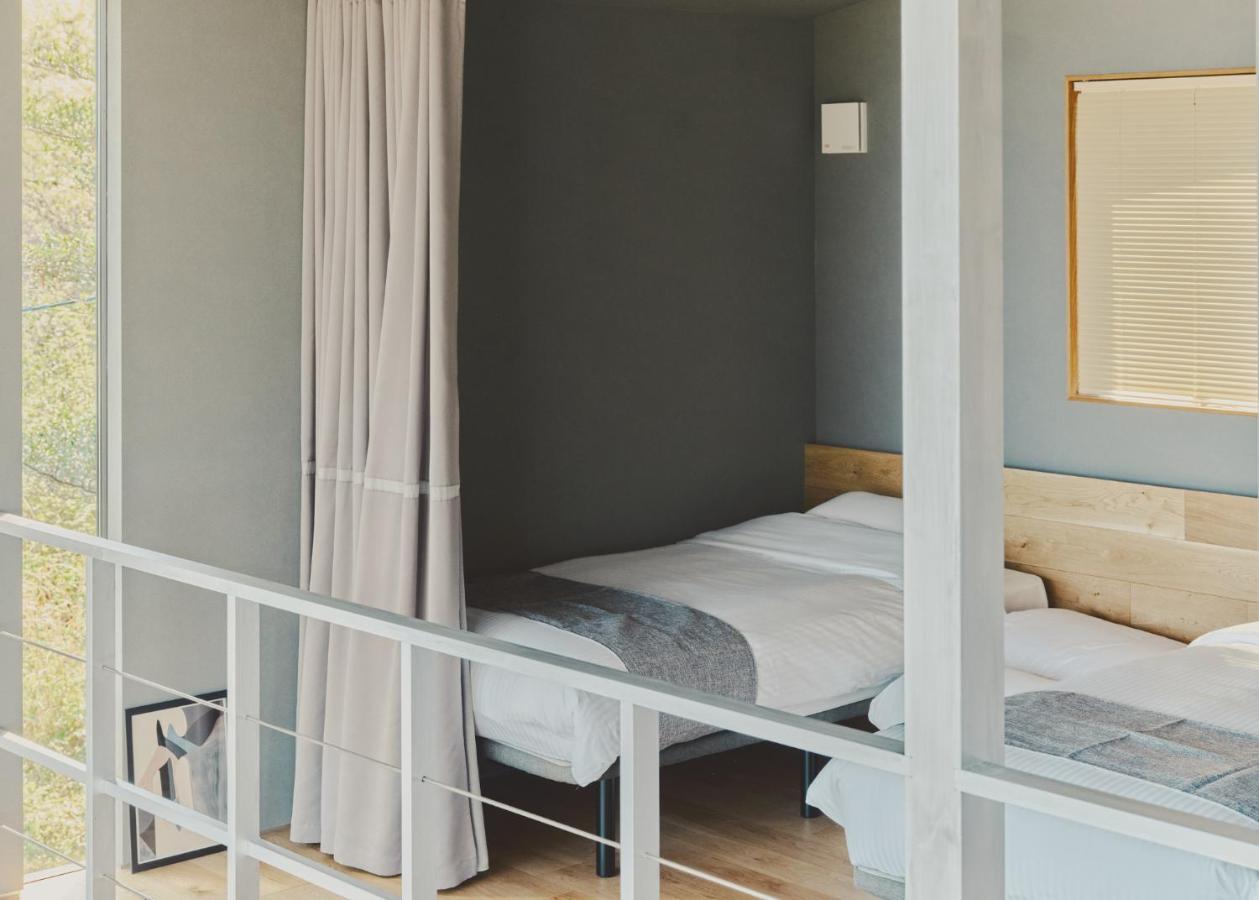 Playliving Izu - A Ocean View Villa With Onsen Ито Екстериор снимка