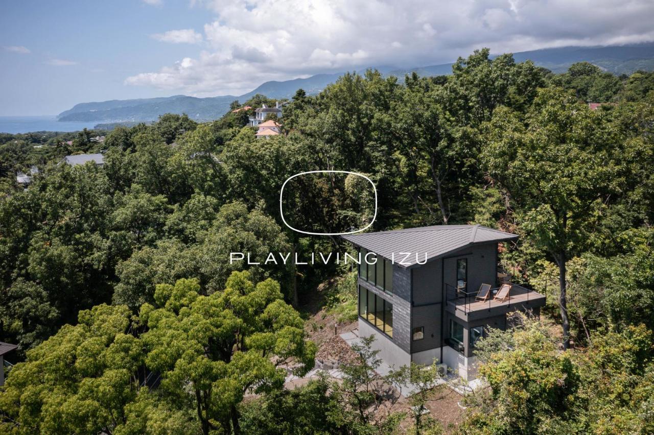 Playliving Izu - A Ocean View Villa With Onsen Ито Екстериор снимка